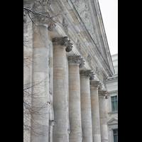 Berlin, St. Hedwigs-Kathedrale, Sulen