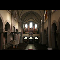 Berlin, St. Joseph, Innenraum / Hauptschiff in Richtung Orgel