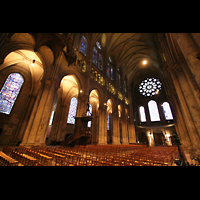 Chartres, Cathdrale Notre-Dame, Innenraum / Hauptschiff in Richtung Rckwand