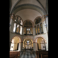 Essen, Dom, Atrium im Westbau