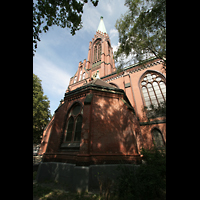 Berlin, Apostel Paulus-Kirche, Seitenansicht mit Turm