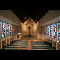 Berlin, Jesus-Christus-Kirche Dahlem, Innenraum / Hauptschiff in Richtung Chor