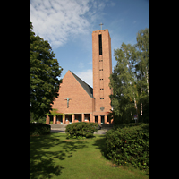 Berlin, Jesus-Christus-Kirche Dahlem, Fassade und Turm