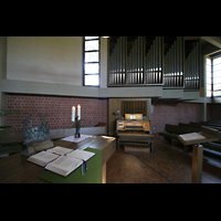 Berlin, Gnade-Christi-Kirche Borsigwalde, Altar und Orgel