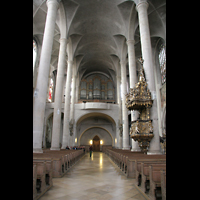 Innenraum / Hauptschiff in Richtung Orgel (vor der Renovierung) Straubing, Basilika St. Jakob, Innenraum / Hauptschiff in Richtung Orgel (vor der Renovierung)