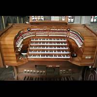 Ehemaliger Spieltisch vor 2020 Straubing, Basilika St. Jakob, Ehemaliger Spieltisch vor 2020