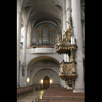Orgel und Kanzel vor der Renovierung Straubing, Basilika St. Jakob, Orgel und Kanzel vor der Renovierung