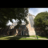 Alkmaar, Sint Laurenskerk, Blick von der Kerkstraat von Sden auf sdliches Quer- und Langhaus