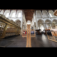 Amsterdam, Nieuwe Kerk, Vierung mit Fotoausstellung, Blick ins nrdliche Querhaus