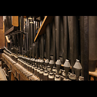 Amsterdam, Nieuwe Kerk, Pfeifen der Vox humana im Oberwerk, dahinter: Trompete 8'