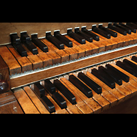 Amsterdam, Nieuwe Kerk, Semitonie-Tasten in der unteren Oktave im Manual der Transeptorgel