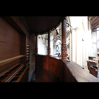 Amsterdam, Nieuwe Kerk, Blick vom Spieltisch der Transeptorgel zur Hauptorgel