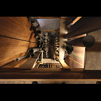 Gouda, Sint Janskerk - Grote Kerk, Pfeifen im Pedal von oben