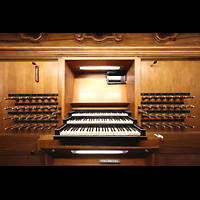 Maassluis, Groote Kerk, Spieltisch