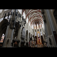s-Hertogenbosch, Sint Janskathedraal, Seitlicher Blick in den Chor mit Chororgel